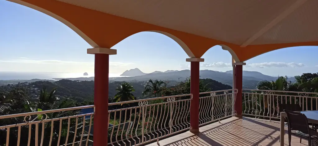 LA VILLA 1 Vue terrasse 02
